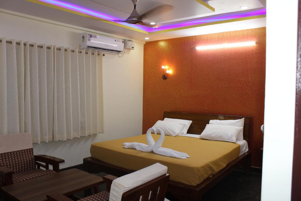 Golden pride hotel  Kanakapura Exterior foto